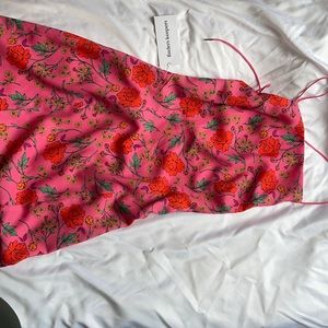 Finders Keepers Hanna Fuscia Floral Mini Dress size 8/L